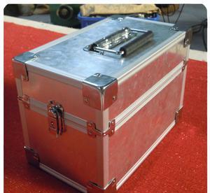 【铝箱工具箱 航空箱 高档运输箱 拉杆铝箱 器材箱 金属包装容器】 -